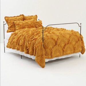 Anthropologie Rivulets Quilt